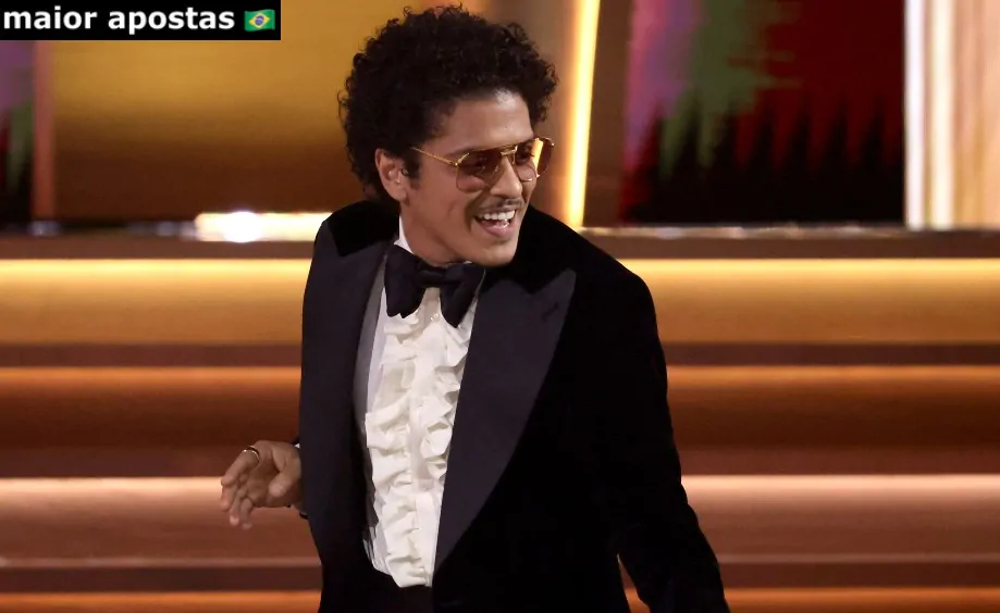 Site afirma que o cantor, Bruno Mars acumula dívida de R$ 250 milhões devido a apostas em jogos